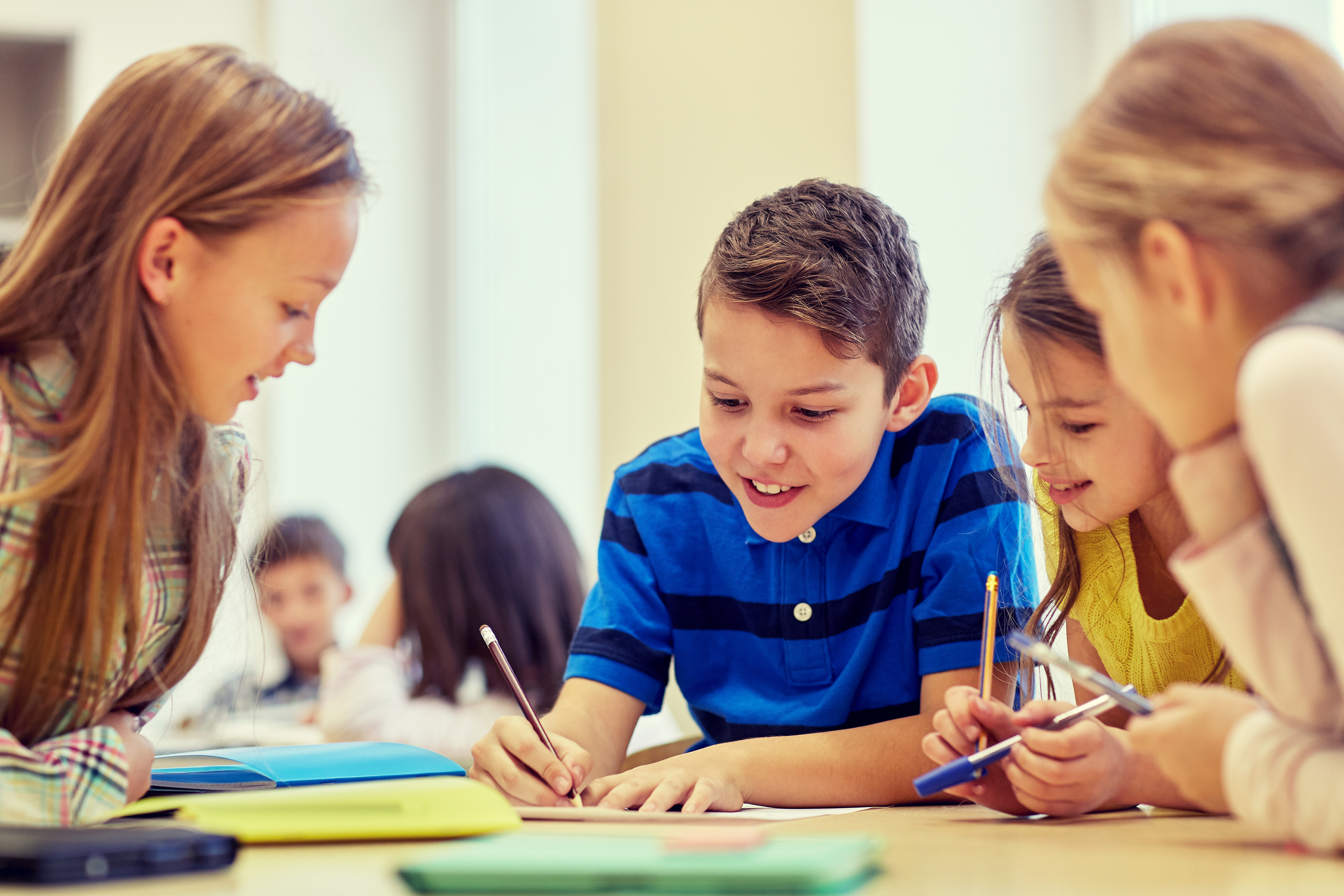 Kinder beim Lernen