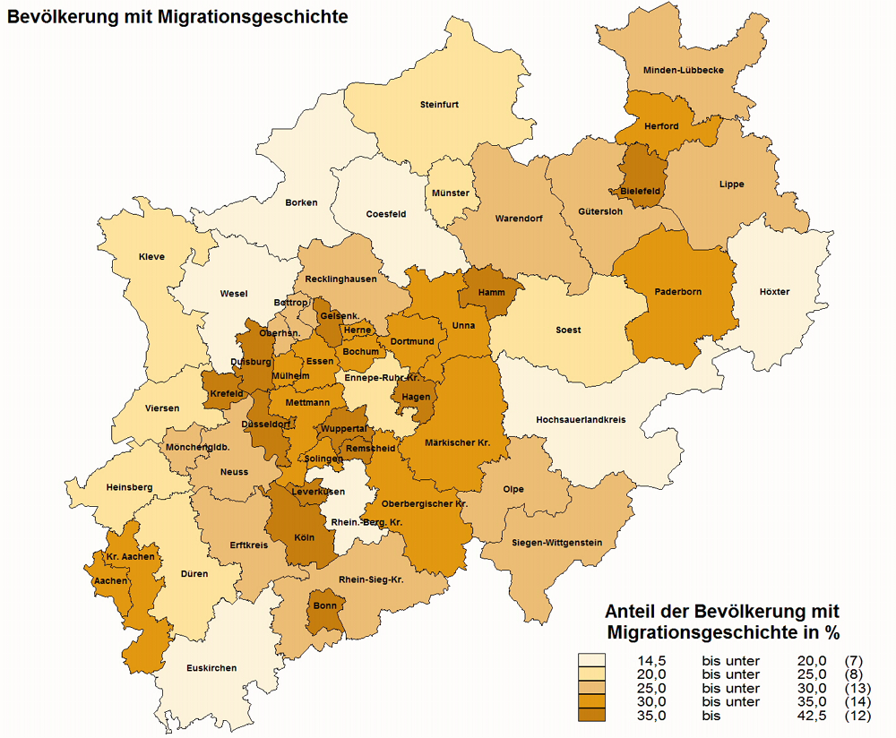 Karte der Kreise und kreisfreien Städte in Nordrhein-Westfalen mit Einfärbung nach dem Anteil der Bevölkerung mit Migrationsgeschichte