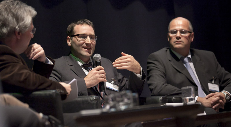 Dr. Jens Bucksch von der Universität Bielefeld bei der Podiumsdiskussion