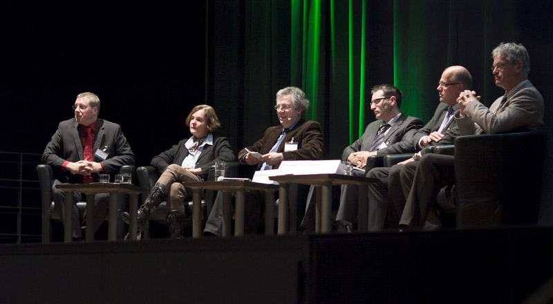 Gunnar Geuter, Sabine Schindler-Marlow, Manfred Dickersbach, Jens Bucksch, Thomas Wagemann und Klaus Völker nahmen an der Podiumsdiskussion teil