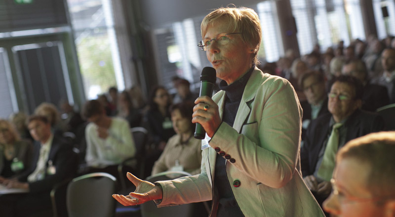 Diskussionsbeitrag einer Teilnehmerin im Plenum