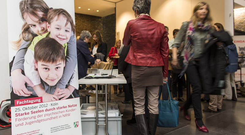 Fachtagung Starke Seelen durch starke Netze - Förderung der psychischen Kinder- und Jugendgesundheit in NRW am 25.10.2012 in Köln