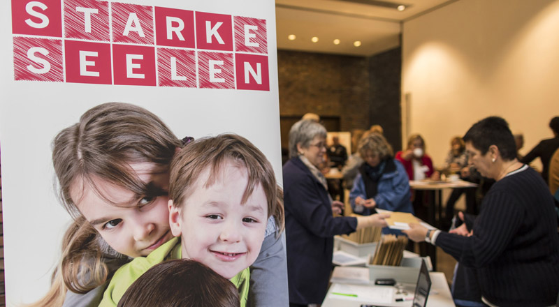 Fachtagung Starke Seelen durch starke Netze - Förderung der psychischen Kinder- und Jugendgesundheit in NRW am 25.10.2012 in Köln