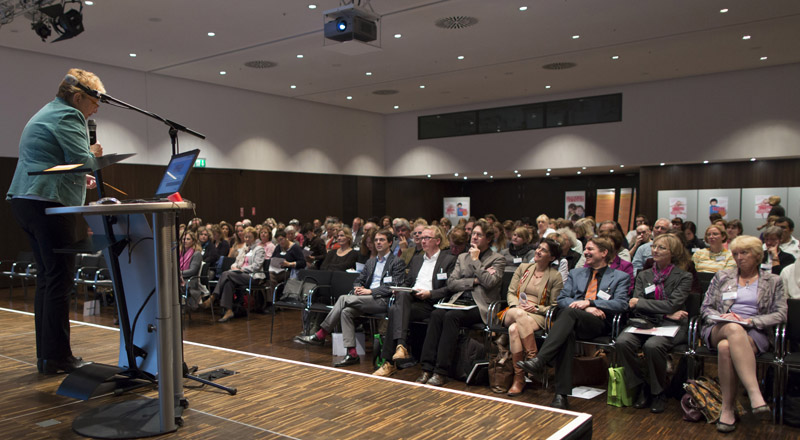 Fachtagung Starke Seelen durch starke Netze - Förderung der psychischen Kinder- und Jugendgesundheit in NRW am 25.10.2012 in Köln